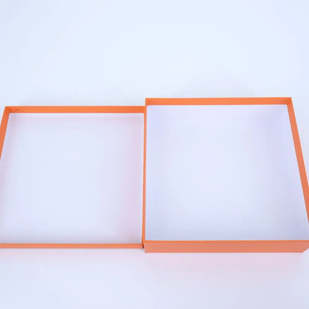 HERMES Orange and Brown Gift Box 7.5x7.5x2